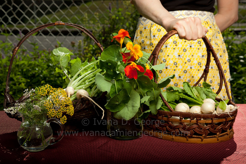 Eggs, broccoli and basket