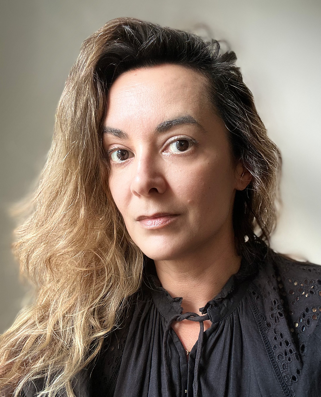 Online Artist Talk | Izabella Demavlys
